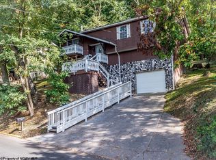 1024 Charles Ave, Morgantown, WV 26505