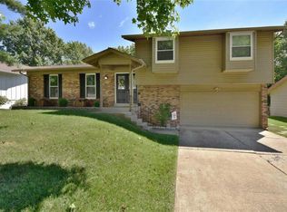 71 Atwater Dr, Saint Peters, MO 63376