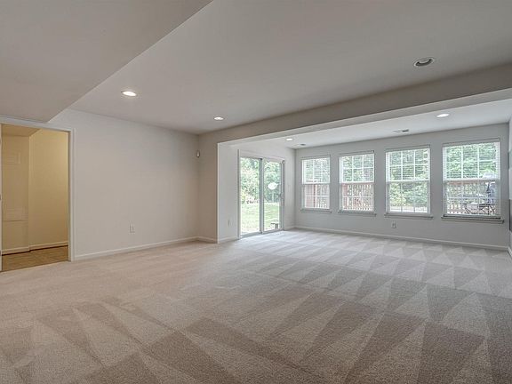 4th image of 47 Pine Needle Way
