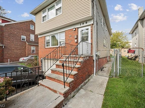 4th image of 199 Brookside Ave