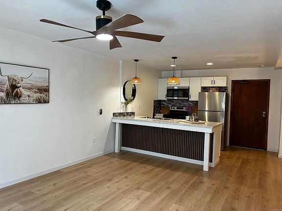 4th image of 8034 Linda Vista Rd #1D