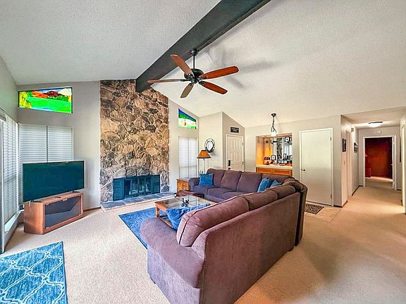 4th image of 102 W Ponderosa Dr