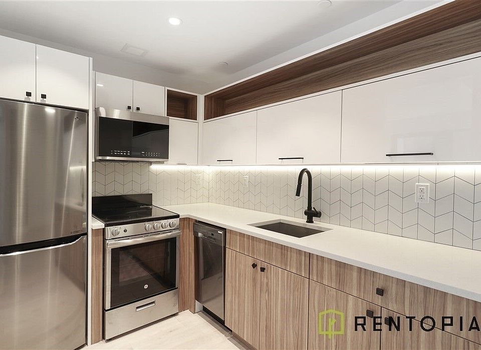 1st image of 58 W 125th St #408
