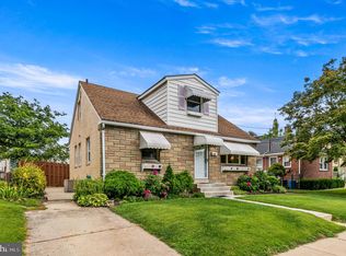 310 Warwick Ave, Essington, PA 19029