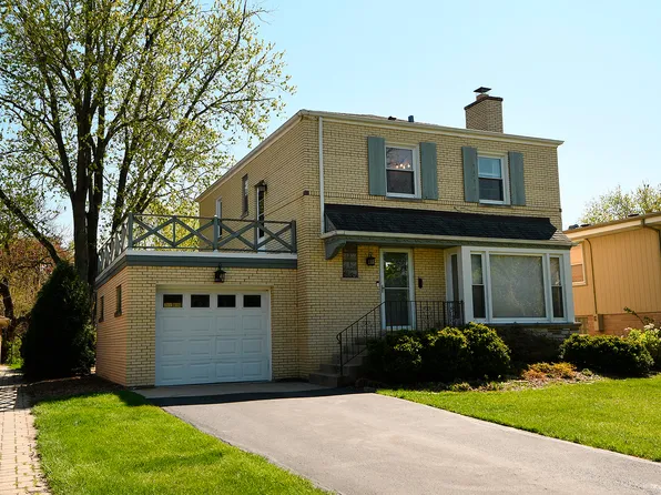 2050 Hagen Ln, Flossmoor, IL 60422