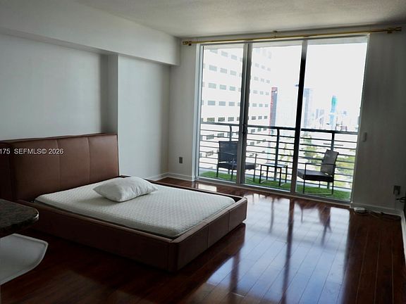 2nd image of 325 S Biscayne Blvd APT 4220