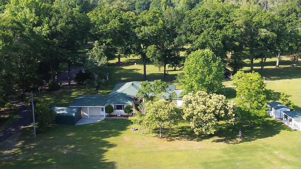 7805 Nowell Rd S - Property Image