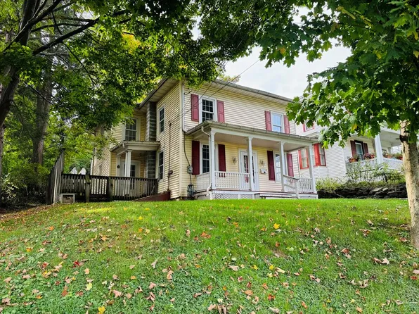 602 3rd St, Towanda, PA 18848