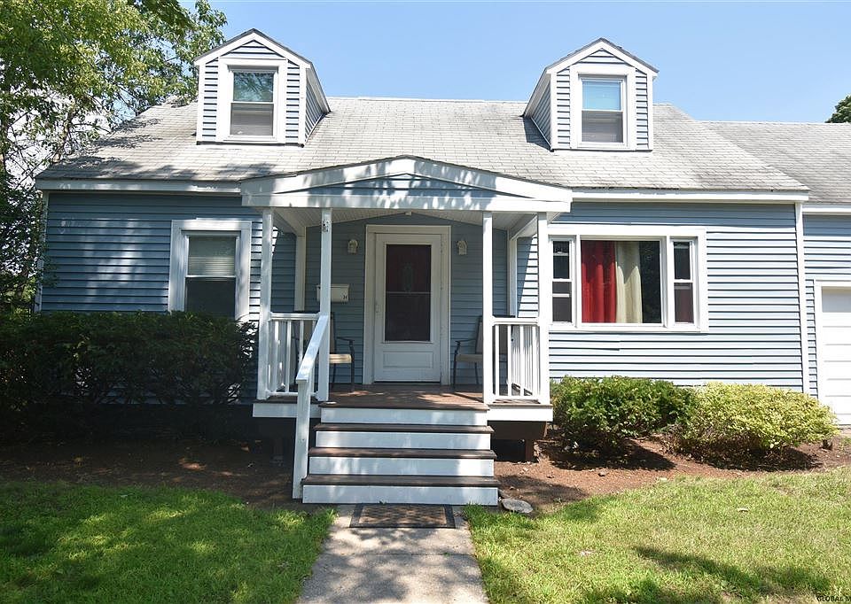 1st image of 34 William St
