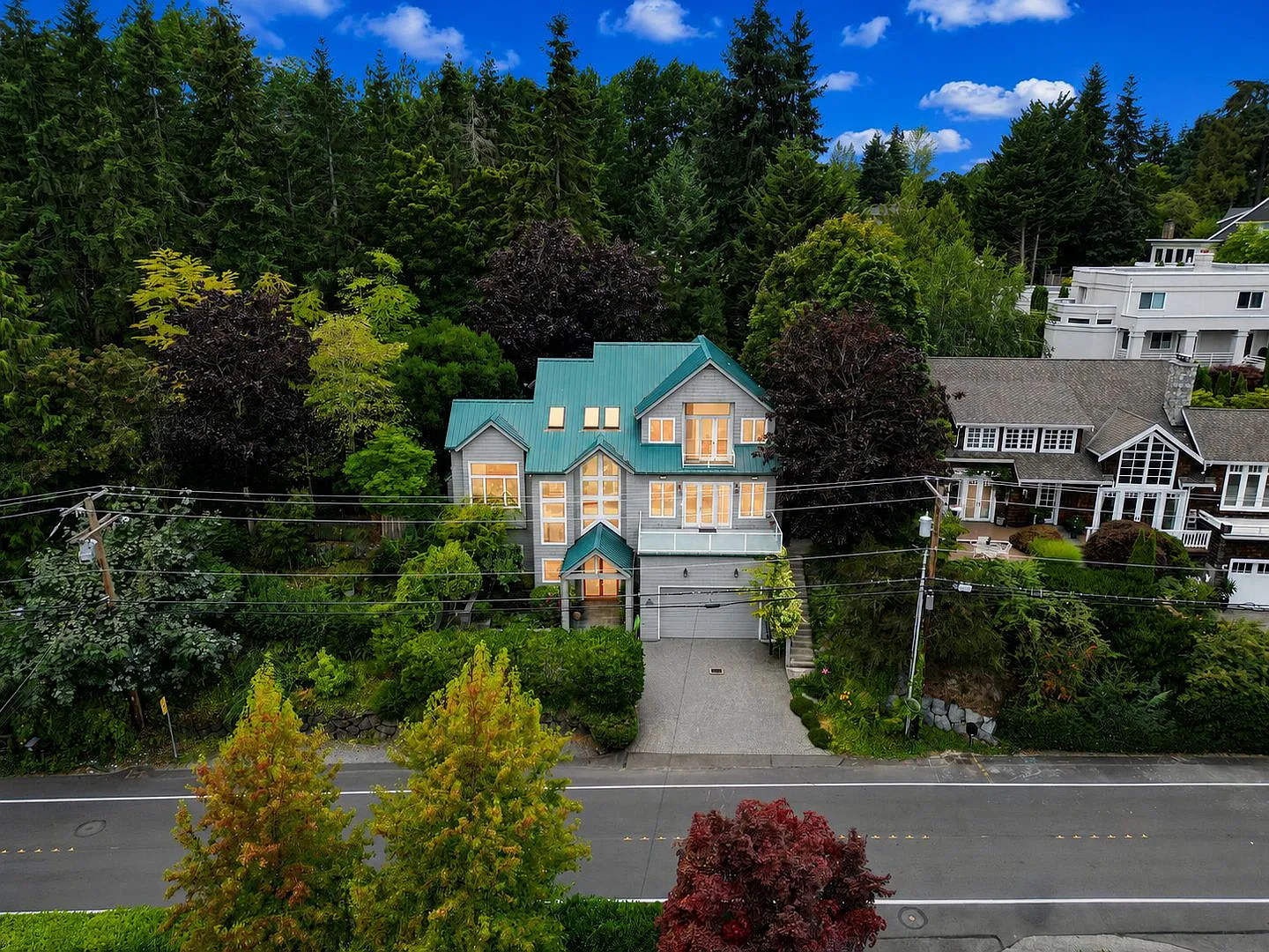 Highly desirable Mercer Island home. — Photo 2