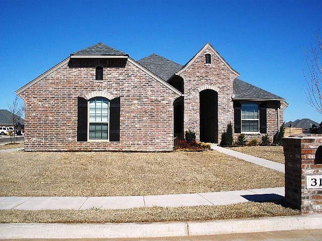 1st image of 313 172nd Cir