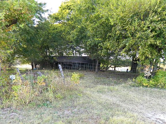 2nd image of 6323 Fm 896 Hwy