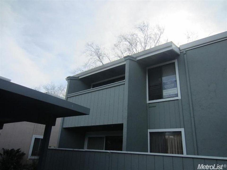 1st image of 3790 W Ben Holt Dr APT 6