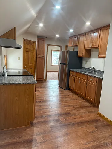 31 Hanover St #B Photo 1