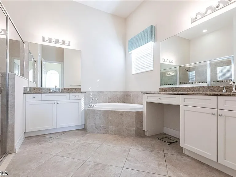 13730 Willow Haven Ct — Photo 27