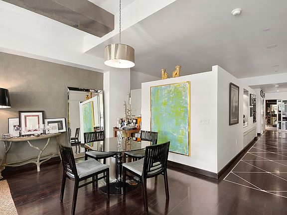 3rd image of 15 Broad St APT 2328