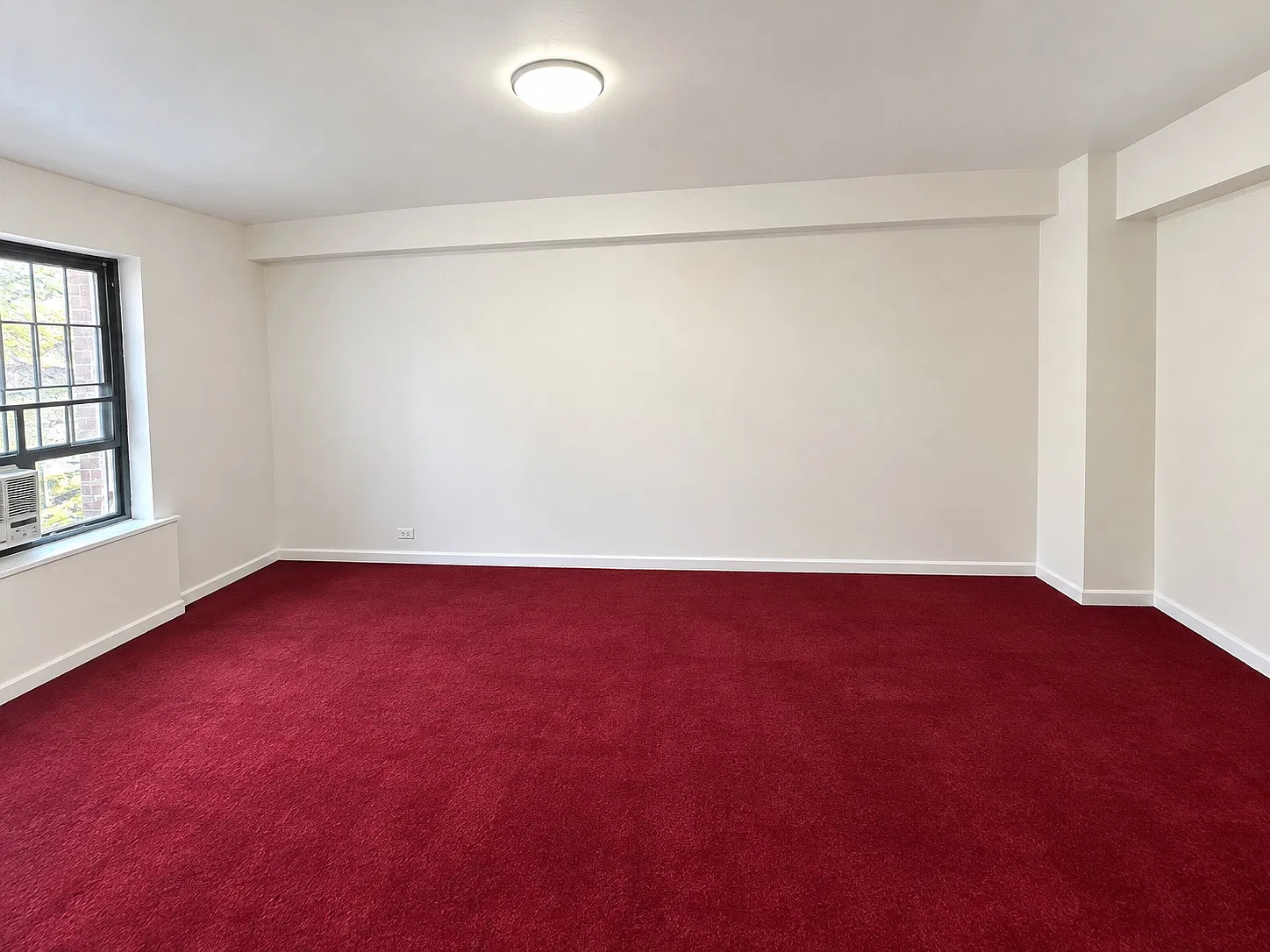 1 bed, 672 sqft, $2,000 — Photo 2