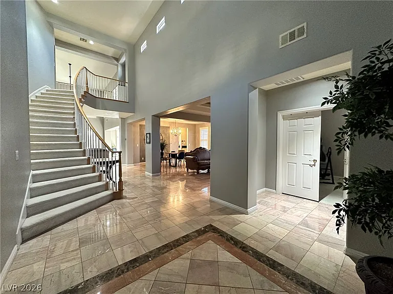 1211 Martini Dr — Photo 5