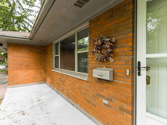 3rd image of 2616 Glencairn Dr