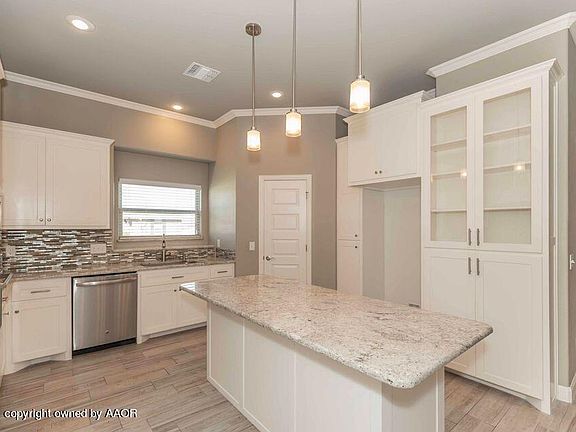 4th image of 7403 Topeka Dr