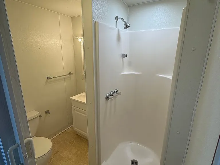 9942 Tower Rd — Photo 11