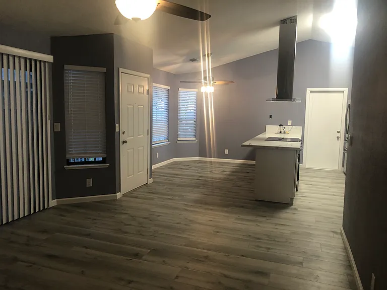 1323 Hidalgo Cir — Photo 20