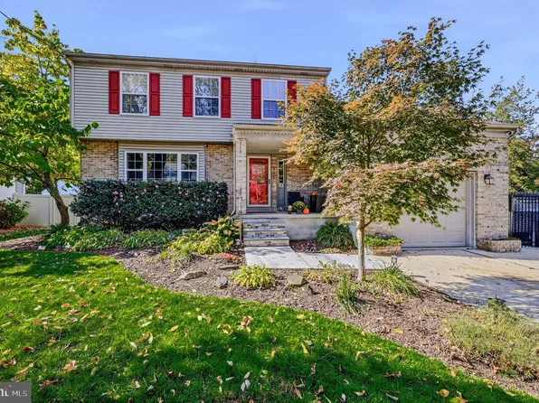 202 Washington Ave, Talleyville, DE 19803