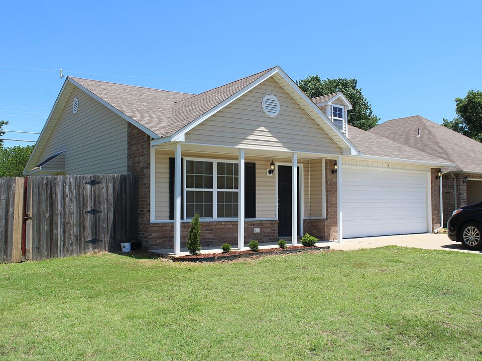 1st image of 3 E Fairlane Ct