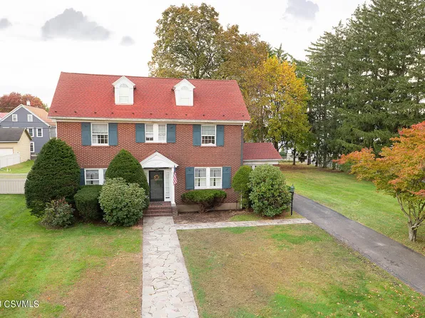 539 Market St, Bloomsburg, PA 17815