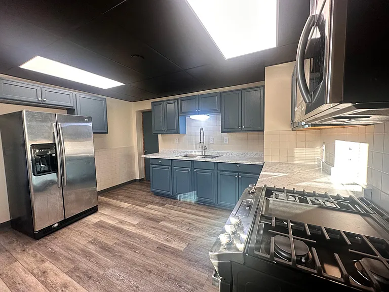 3120 Peach St #1 — Photo 30