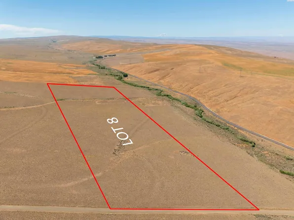 8 Turpin Rd, Mabton, WA 98935