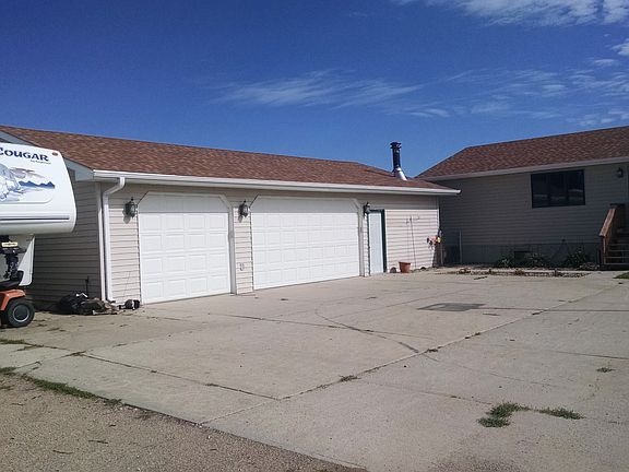 garage with cement pad