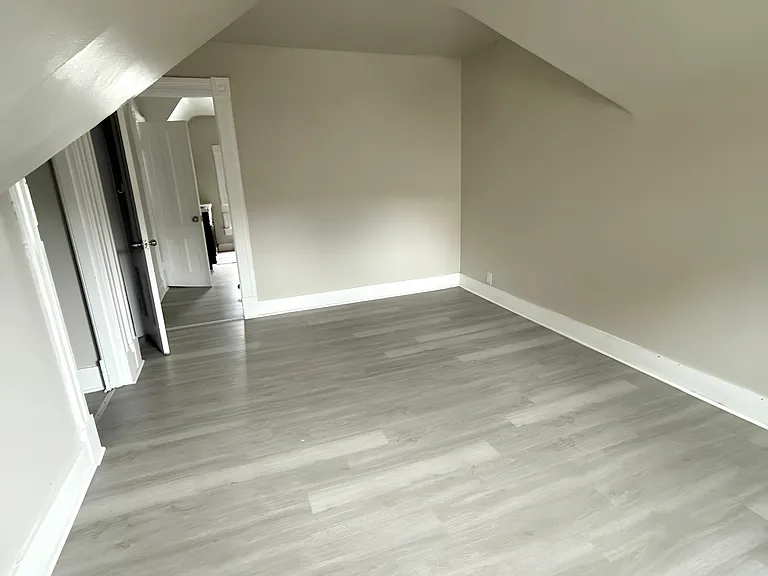 68 Waverly St #3 — Photo 4