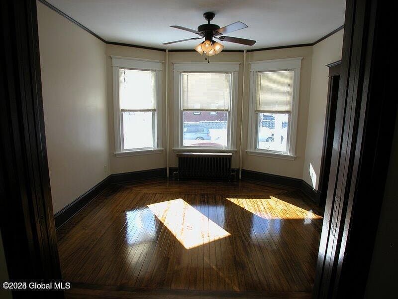 3rd image of 423 Hamilton Street