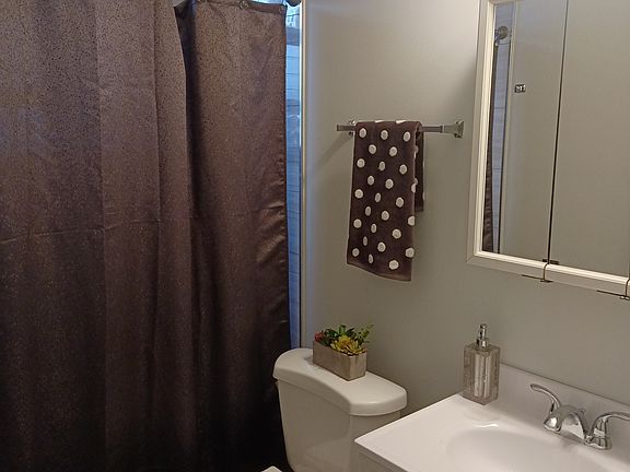 5th image of 3878 Ruby St APT Gw