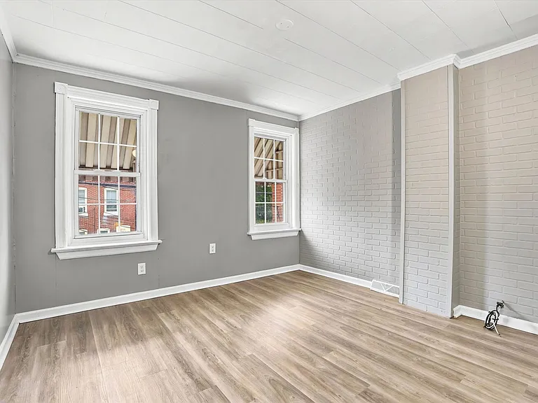 828 Beatty St — Photo 12