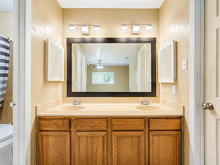 11923 Loveland Pass Dr — Photo 14