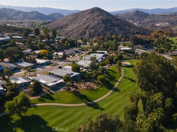 22958 Skylink Dr, Canyon Lake, CA 92587