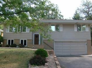 309 Madison Ave N, Hopkins, MN 55343