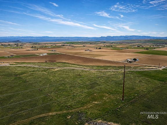 4th image of 9 Rio Ridge Ln