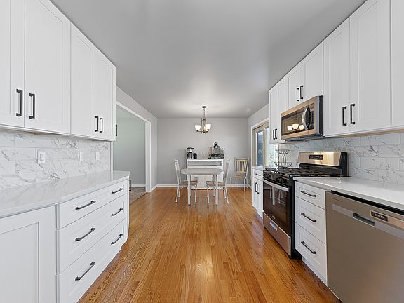 5th image of 220 Pfaff Dr