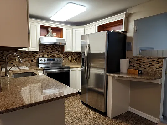 Rented by Compass | media 10