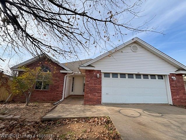 1st image of 109 Claretta Dr