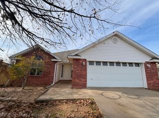 109 Claretta Dr, Roland, OK 74954