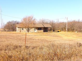 21 NW Airport Rd, Cache, OK 73527