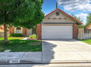 2822 Princeton Way, Lancaster, CA 93536
