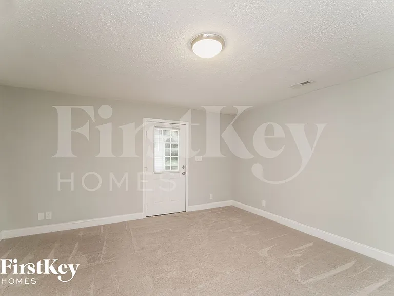 2521 Skyland Dr — Photo 12
