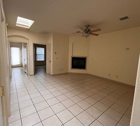 5th image of 1987 Pinetrail St APT C