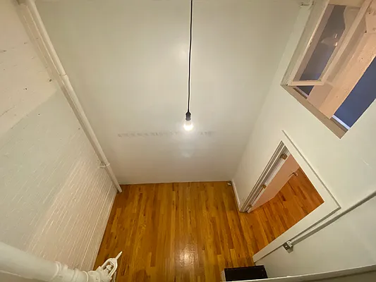Rented by Carnegie Management Inc | media 37