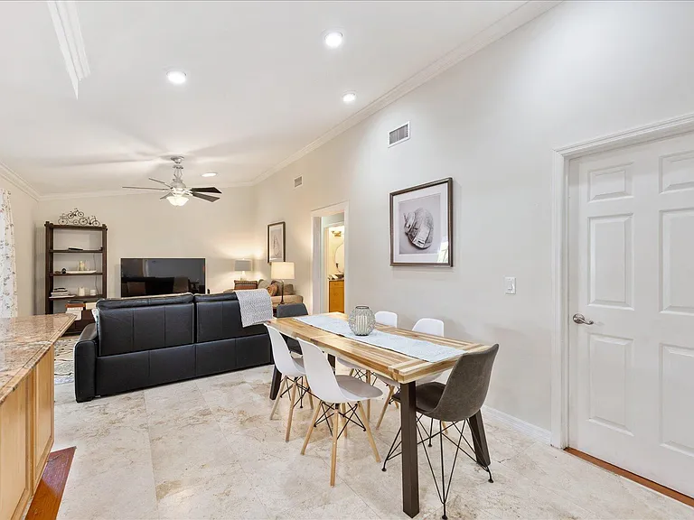 13889 Geranium Pl — Photo 8